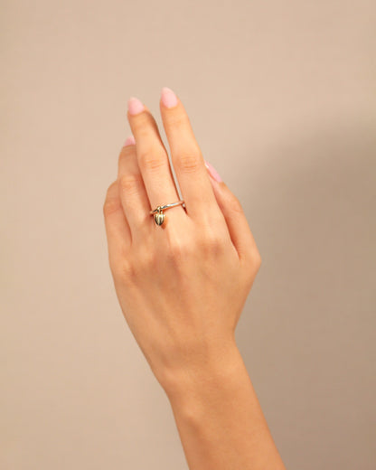 Uzu Uzu ring worn look